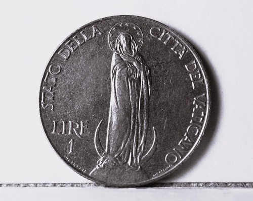 Vaticano una lira acmonital - una,